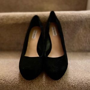 Steve Madden, Black Velvet Platform heel, sz 10